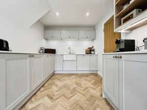 Photo 32- click for photo gallery